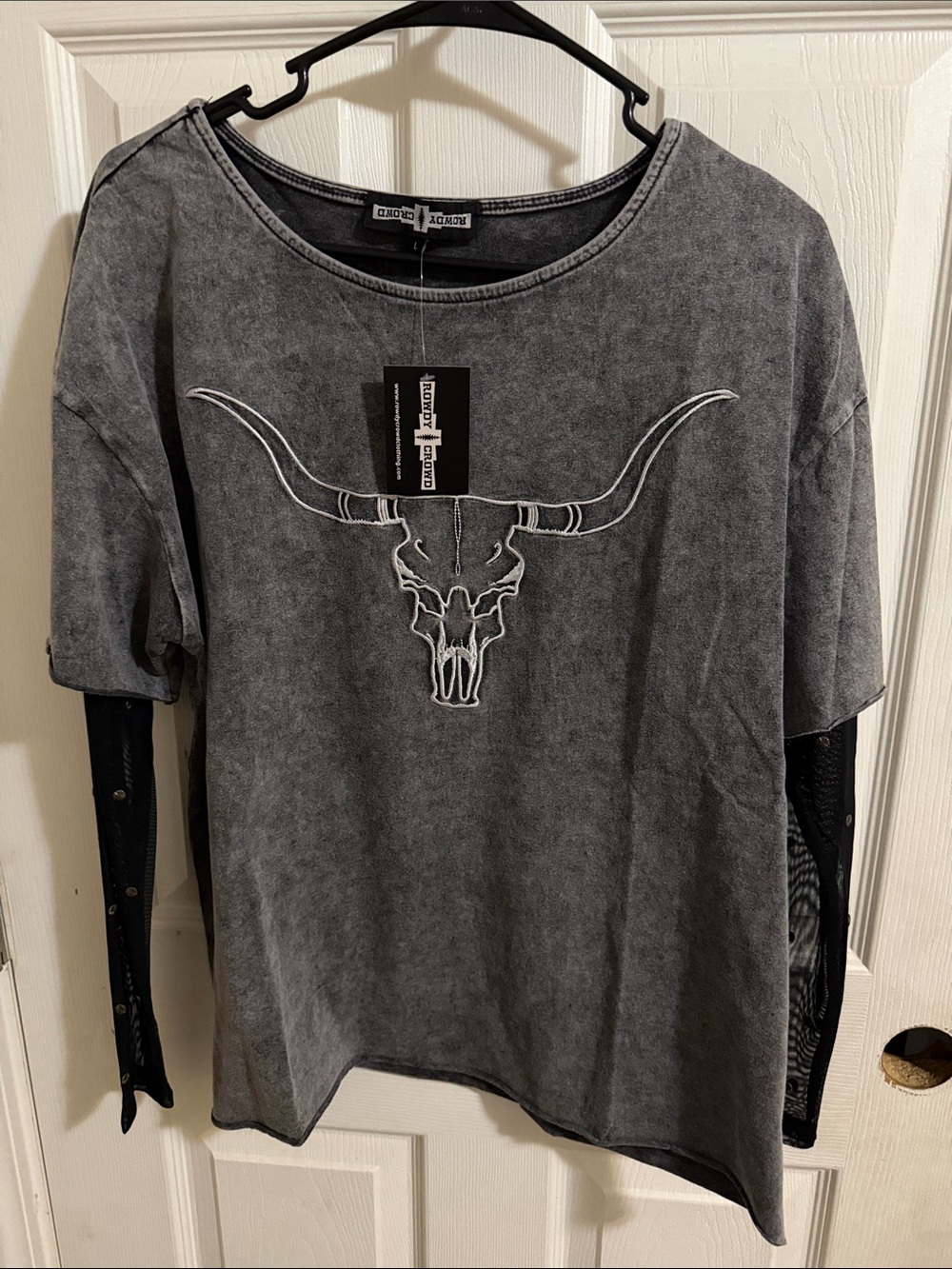 Washed Gray Short Sleeve Tee with Longhorn Skull Graphic